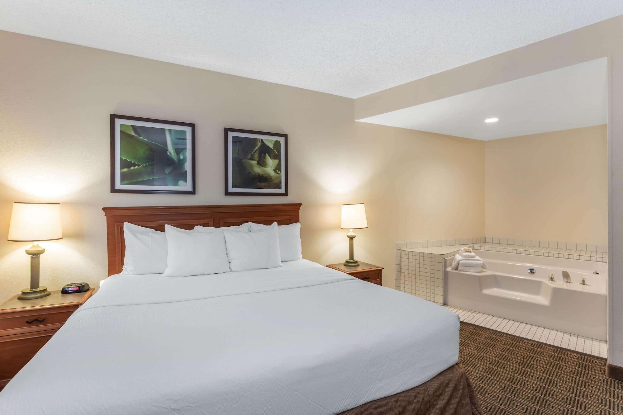 La Quinta By Wyndham Orlando South 3*